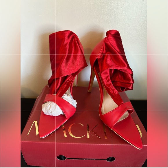 Mackin J Red Heels - Picture 3 of 4
